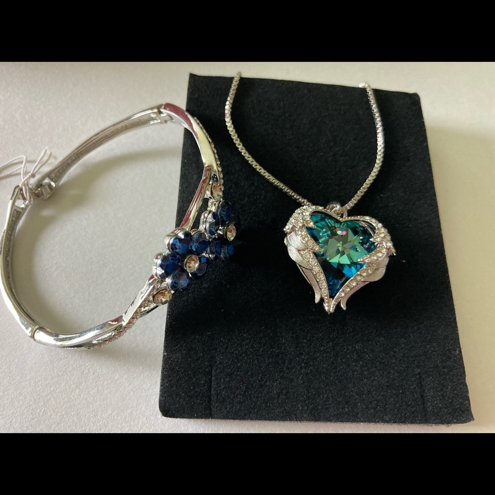 Angel Wing Love Heart silver  Necklaces for Women with flower bracelet